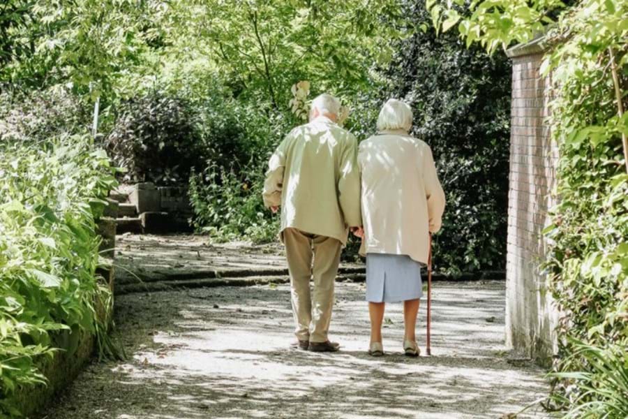 Supporting our elderly parents during this lonely Pandemic