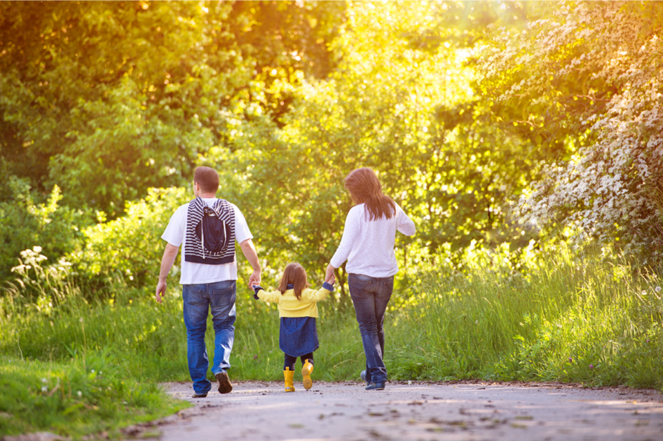 8 ways a housekeeper can benefit working mums