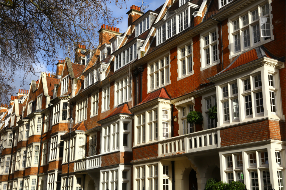 7 important benefits of working with an established housekeeper agency
