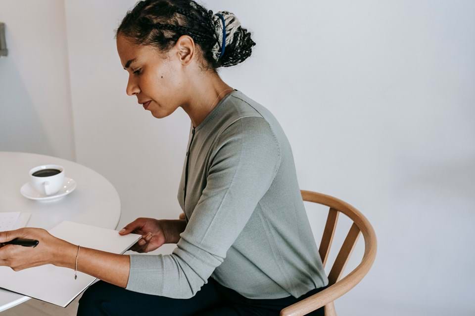 How to Write a Nanny Job Description That Attracts the Right Candidates